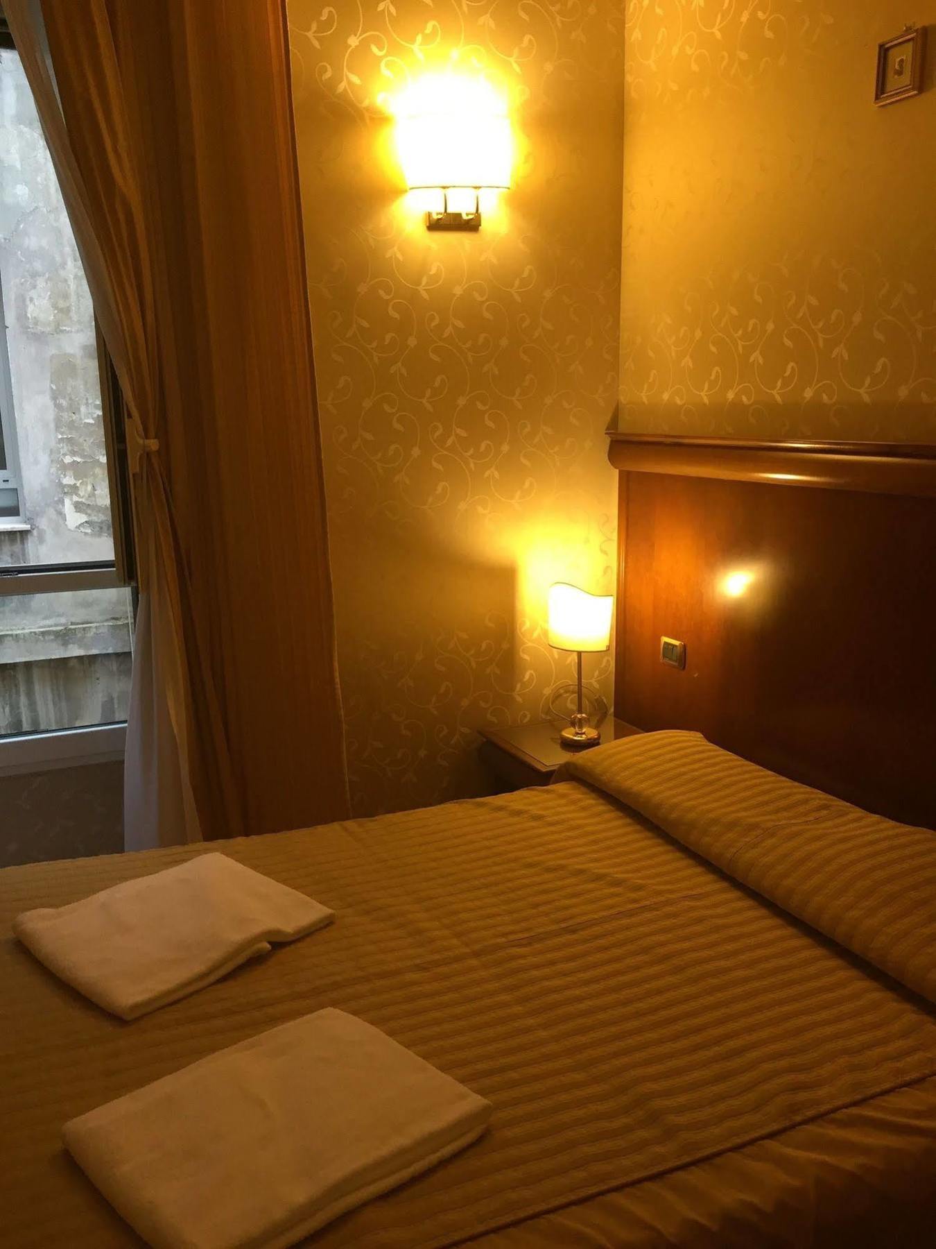 Hotel Divine Рим Экстерьер фото