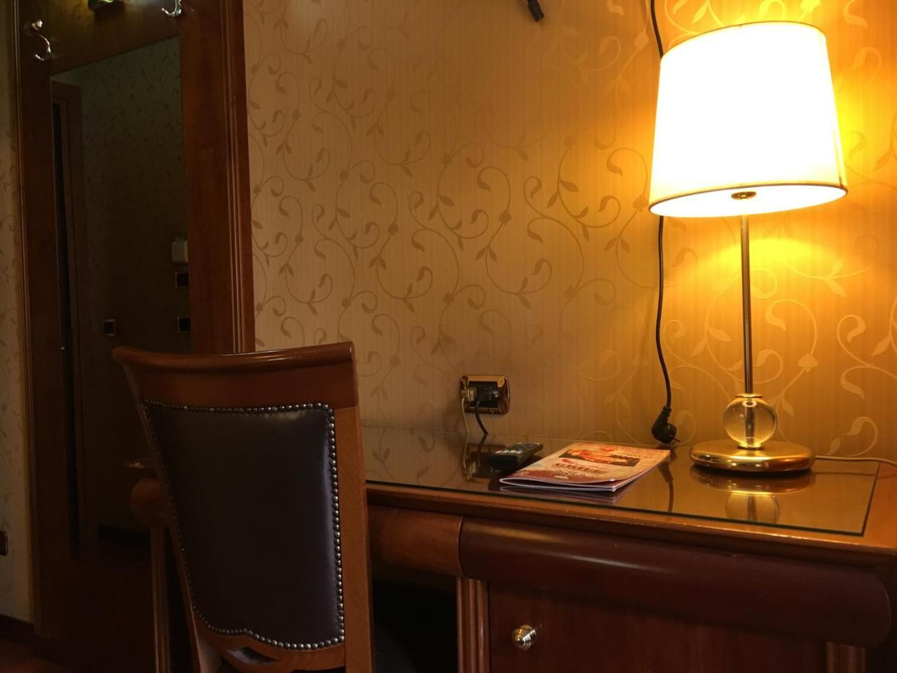 Hotel Divine Рим Экстерьер фото